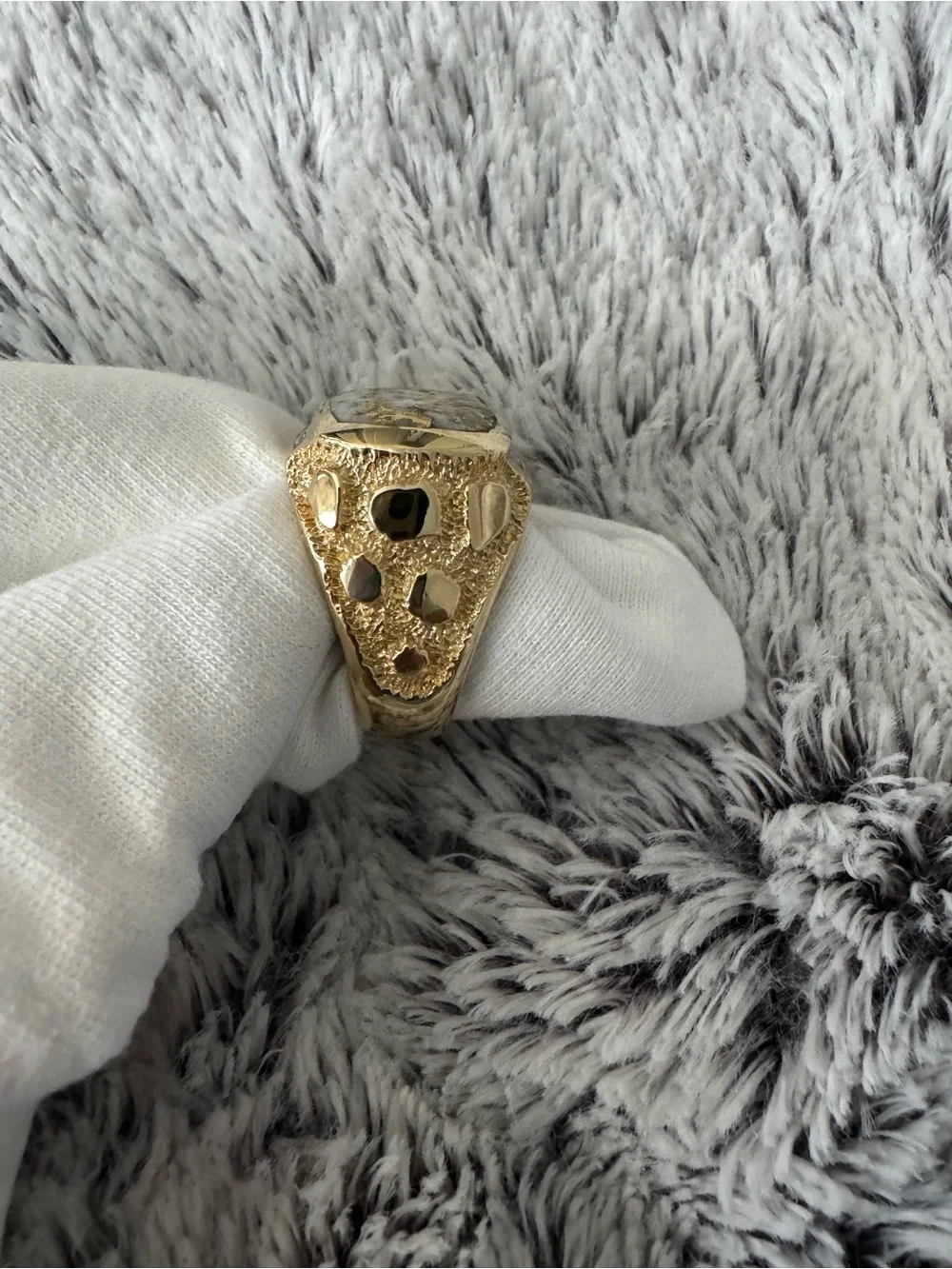 14K Gold-In-Quartz Center Statement Ring - Elegant Men’s Jewelry